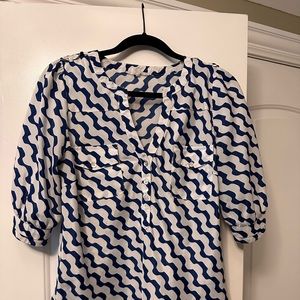 Hawthorn blouse, white and blue, size Medium